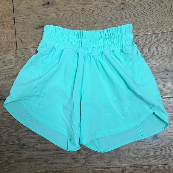 Lululemon Track That Mid-Rise Lined Short 5", Wild Mint, Size 2 - Picture 2 of 9